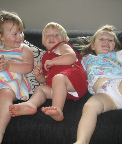 aylas2ndgirls.jpg