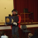 DSCF5567 puppet show in the pirate treasure chest