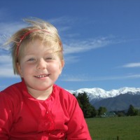 Poppy & the mountains