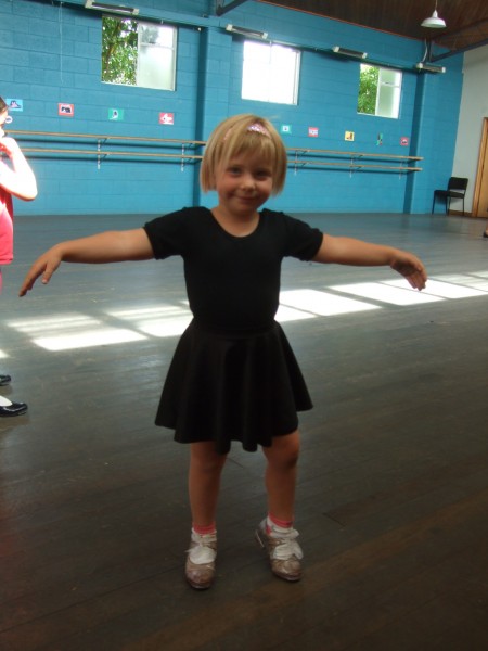 Poppy at tap class