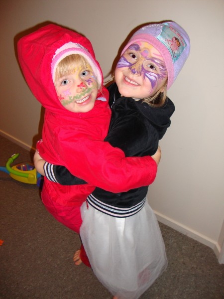 FRIENDS FOREVER