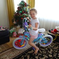 Poppy\'s new mermaid bike