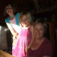 Ella, Erin & Jane at dinner