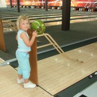 poppy-bowling